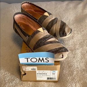 TOMS Women’s Beige and Navy Stripes